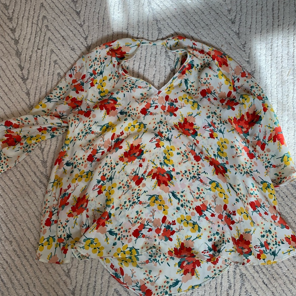 Zara Basics floral blouse - Picture 4 of 6